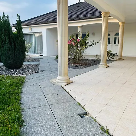 Sweet Escape - Prive Proche Du Du Der Guest house